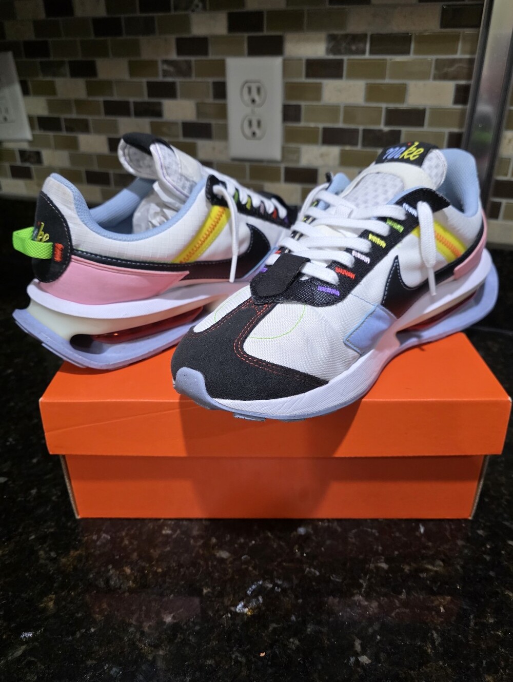 Nike Pre-Day Sneakers ♤ Mens Size 11.5 ♤ RARE